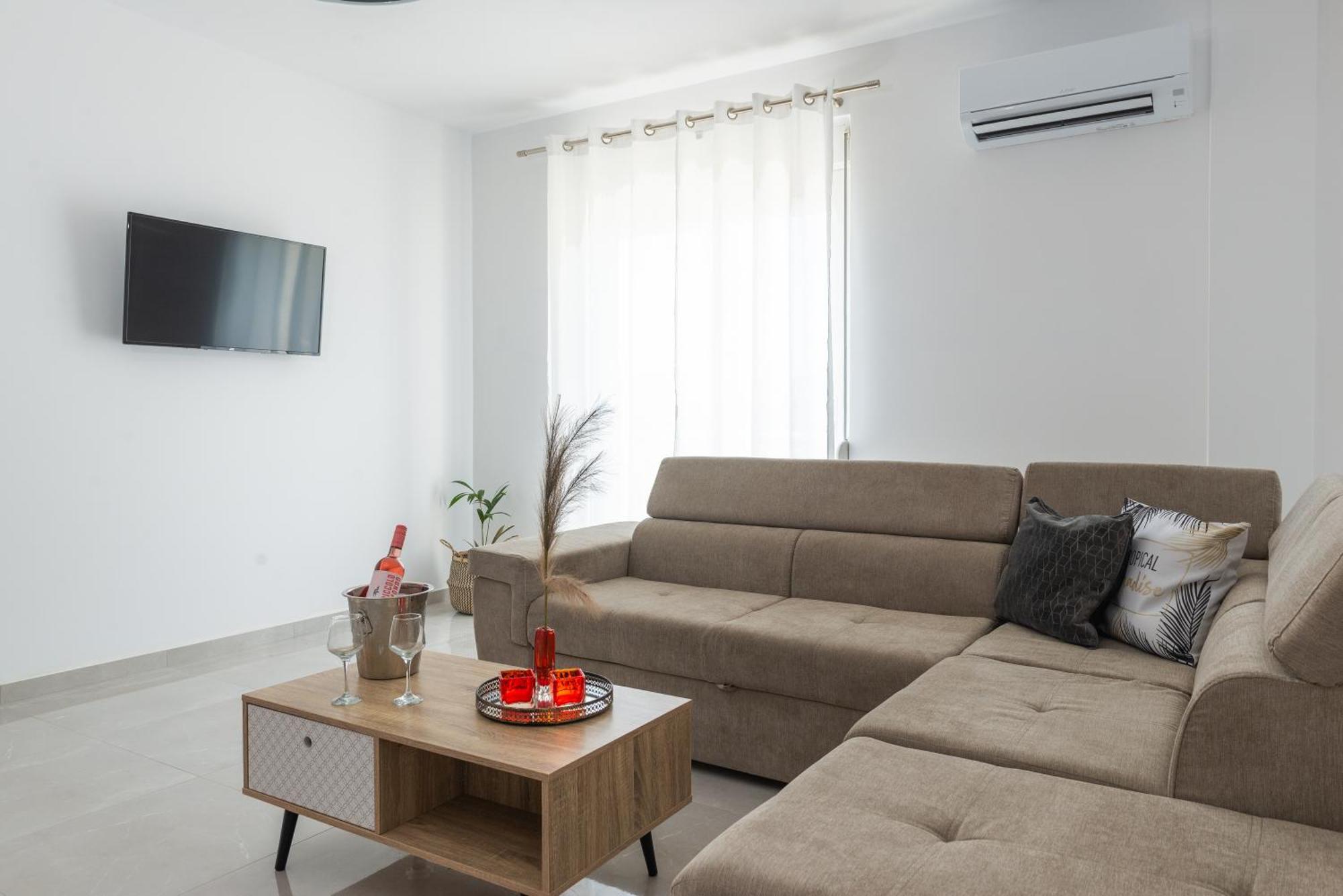 Katerina & Stefanos Family Apartments 아크앤젤로스 외부 사진